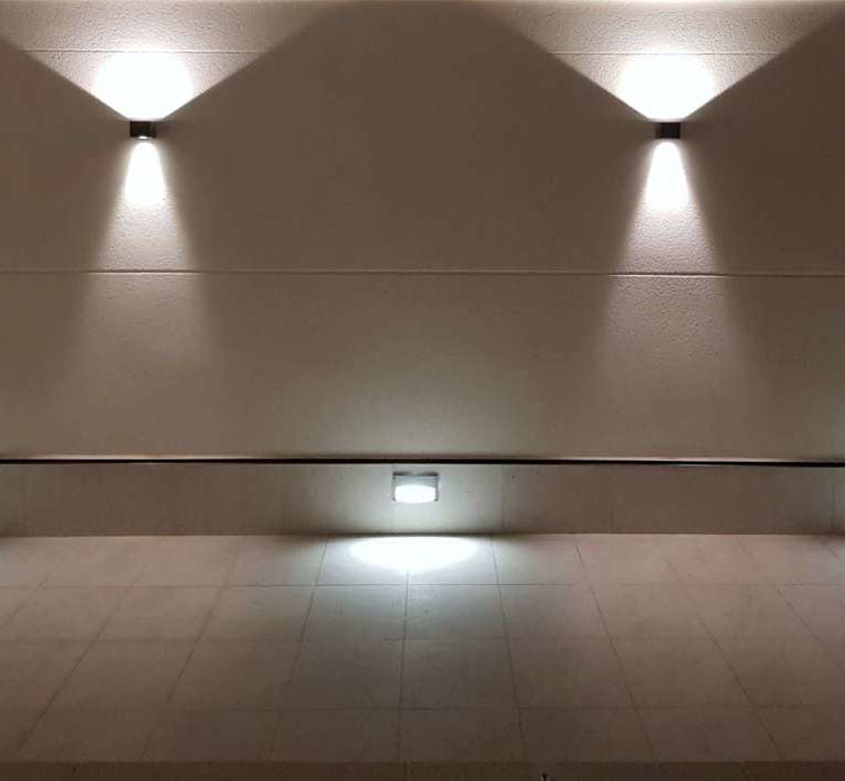 Beneito Faure LEK LED Wandleuchte 6,8W 200-240V 10º-120º